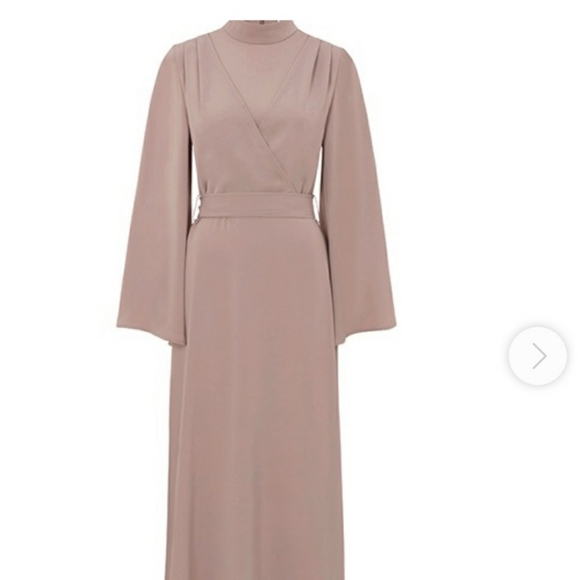 inayah Dresses & Skirts - NWT Inayah Sakiya abaya